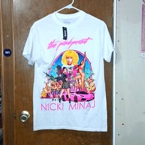 Small nicki minaj t shirt
